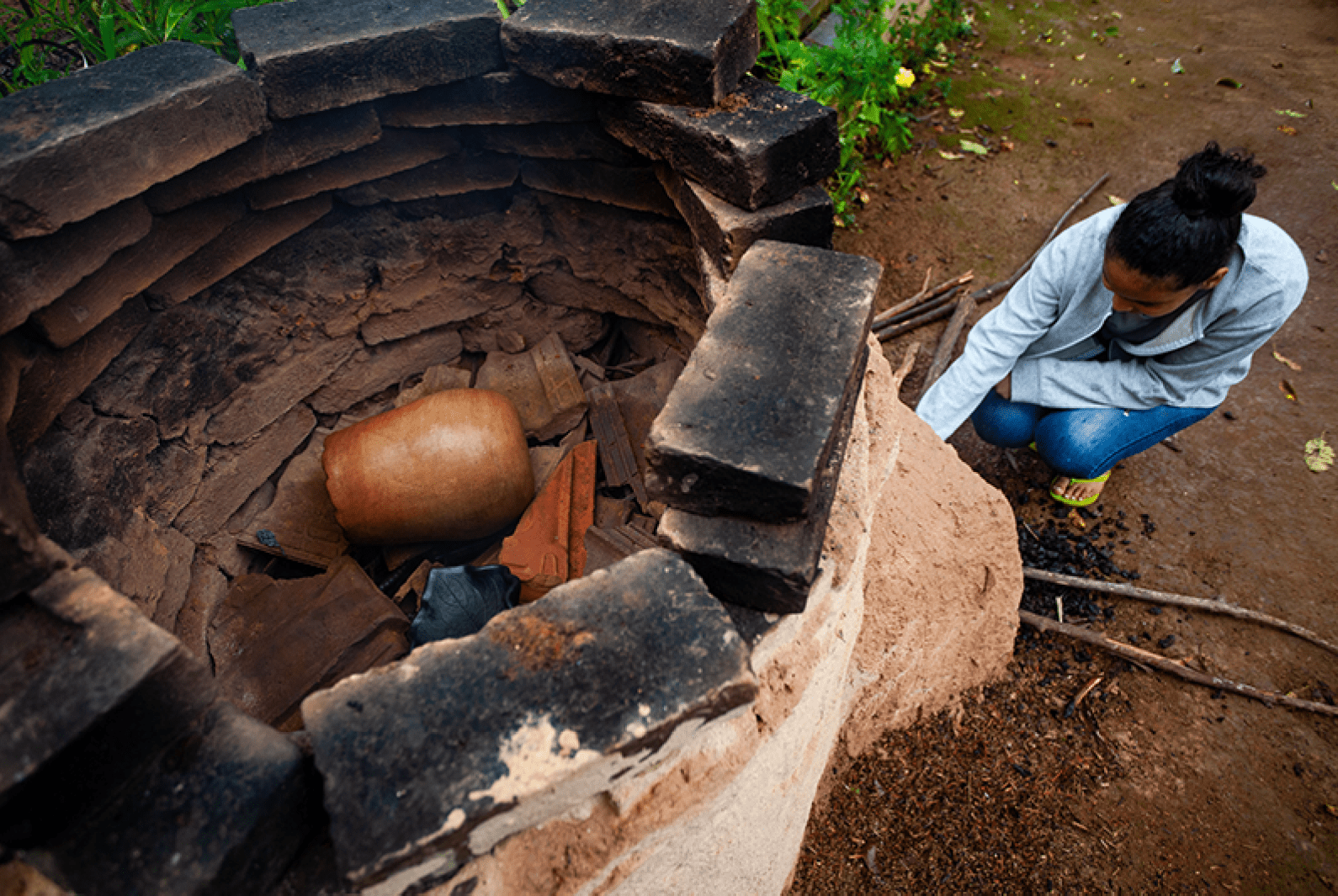Forno de queima de cer mica de baixa temperatura.