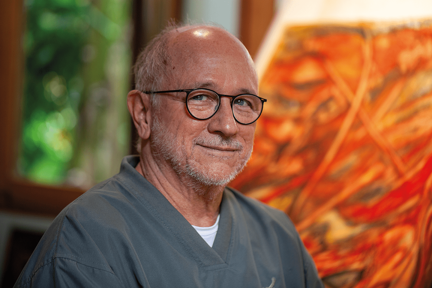 JCamillo Penna, come ou o artesanato com brinquedos educativos em Silveiras/SP. Hoje, representa diversos artes os na cidade e se dedica  pintura.