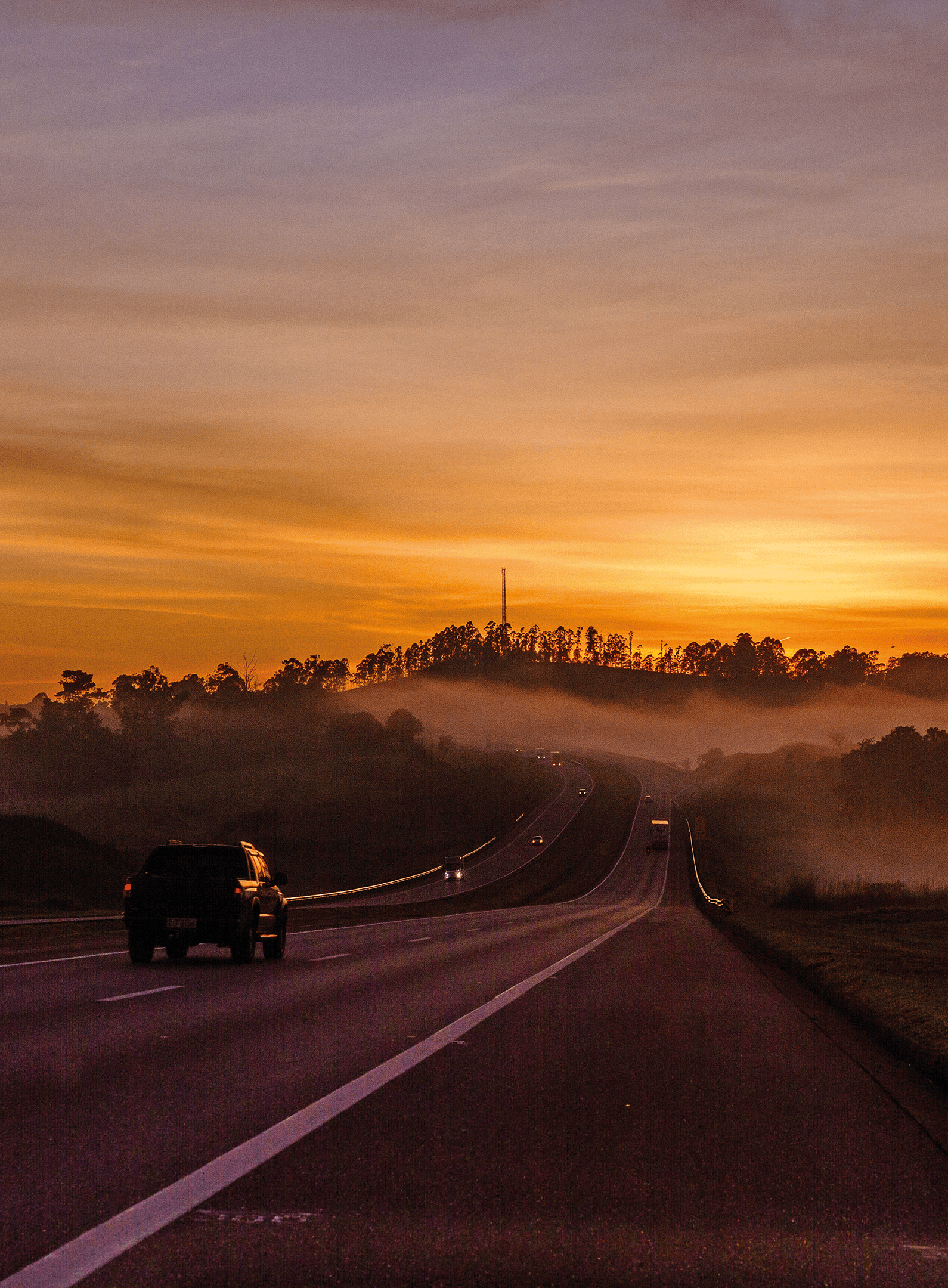 Amanhecer na estrada